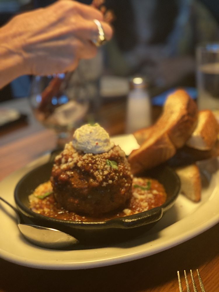 Doc B's Restaurant + Bar