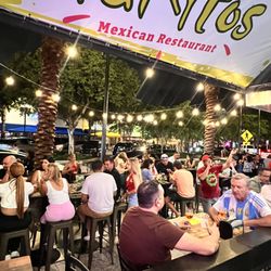 TaKitos Mexican Restaurant - Full House