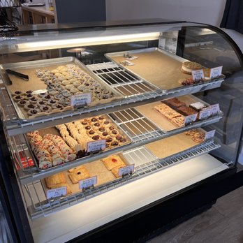 DeEtta's Bakery - Bakeries Near Me - Naperville, Illinois DeEtta's Bakery - Bakeries Near Me - Naperville, Illinois