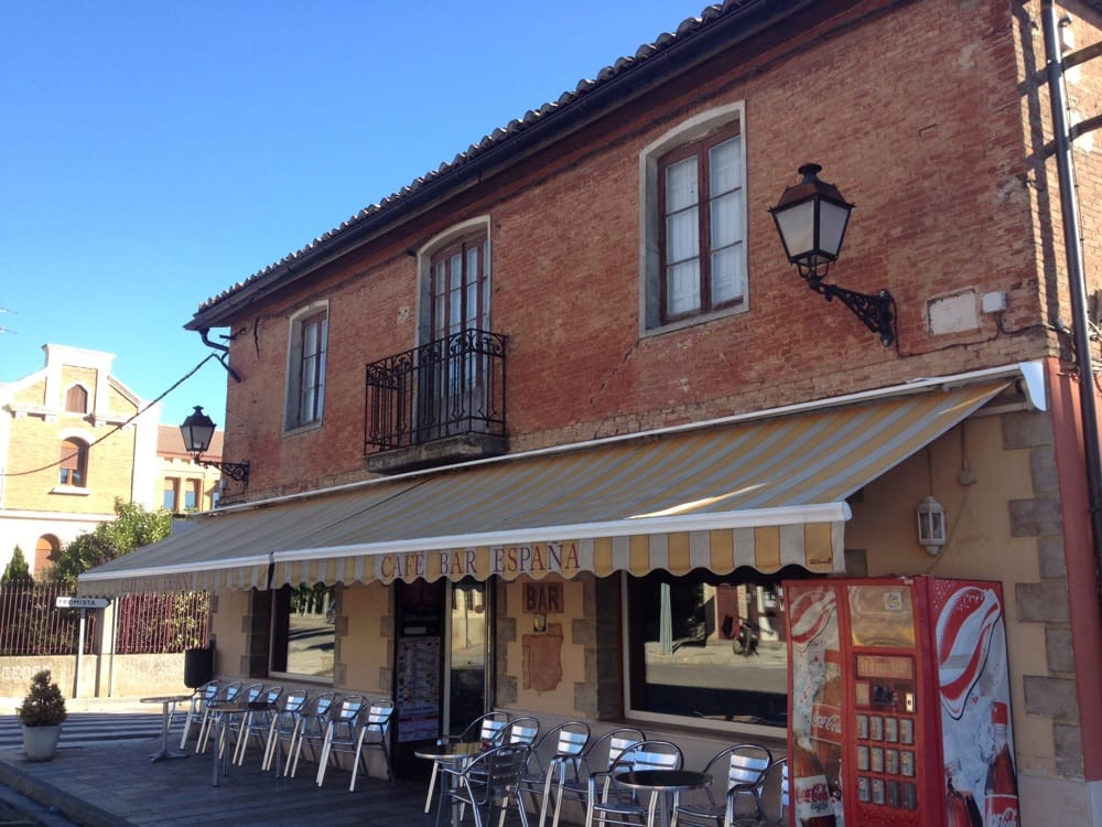 BAR ESPAÑA - Updated July 2025 - Plaza Piña Merino, 1, Carrión de los ...