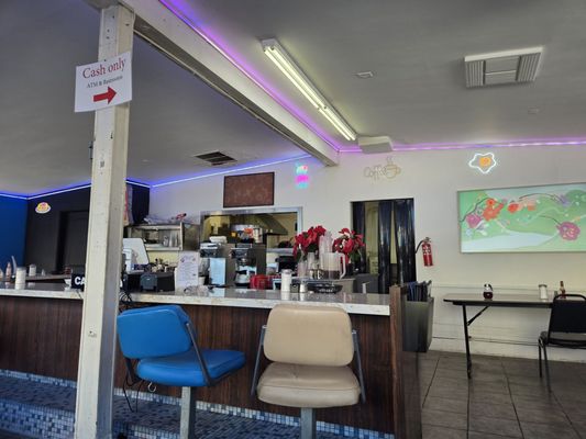 Lisa's Coffee Shop by null