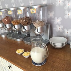 Copperfields Guest House - Breakfast - cereals