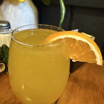 Donner Lake Kitchen - Mango mimosa - Breakfast & Brunch Near Me - Truckee, California