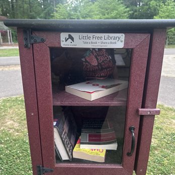 Beacon Park - Free Library - Parks Near Me - Irondale, Alabama