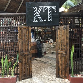 Kitchen Table - Main entrance - Portuguese Near Me - Tulum, ROO Kitchen Table - Main entrance - Portuguese Near Me - Tulum, ROO