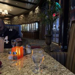 HK's Restaurant and Bar - Resturant