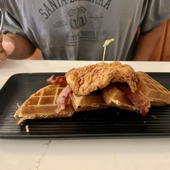 Toast Kitchen & Bar - Chicken & Waffles - Breakfast & Brunch Near Me - Whittier, California