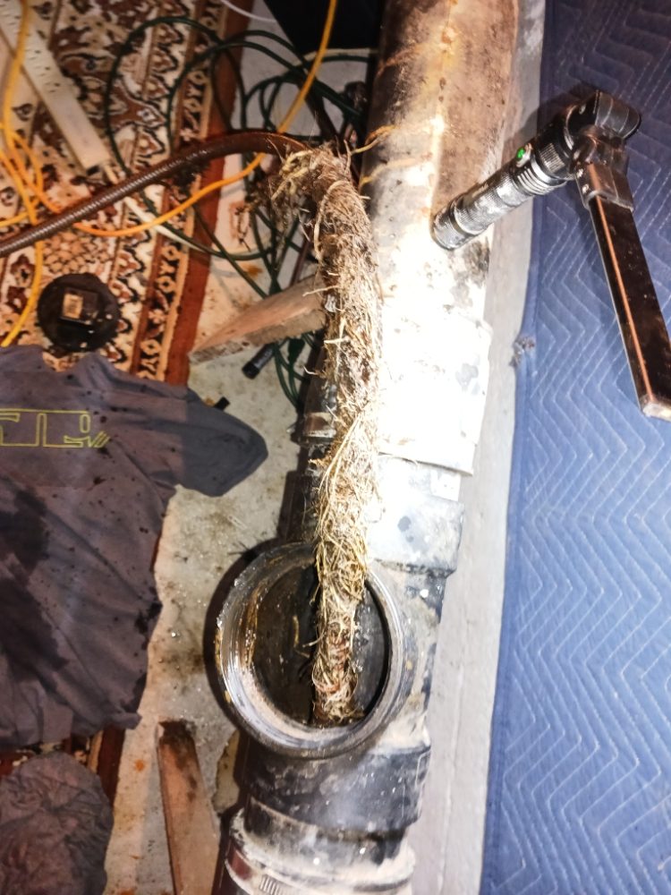 Slide of J&M Plumbing