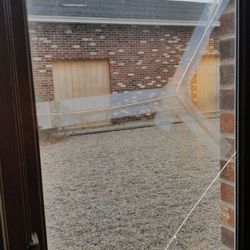 Hilltop Inn Of Vermont - Broken window taped up in our room