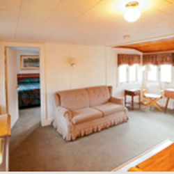 River Bank Motel & Cabins