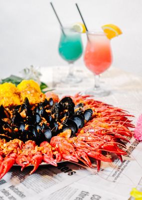 Mr. & Mrs. Crab Juicy Seafood & Bar by null