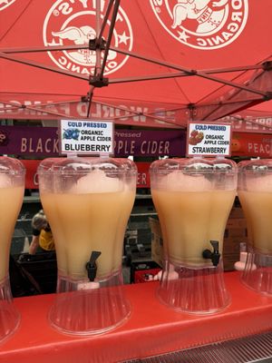 Tiny's Organic by null