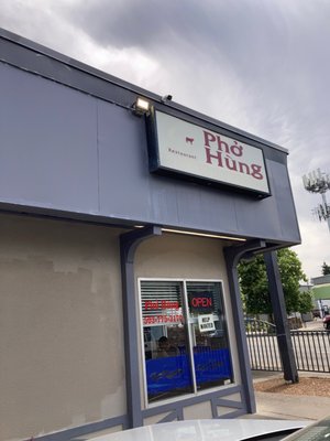 Phở Hùng on Powell by null