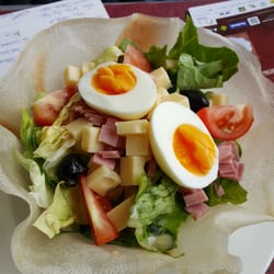 Hôtel Restaurant Le Belvédère - Salade parisienne