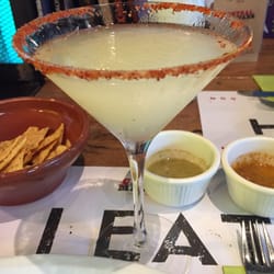 Central Mexicana - Sabroso coctel de Margarita y rica comida mexicana
