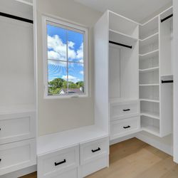 Custom closet
