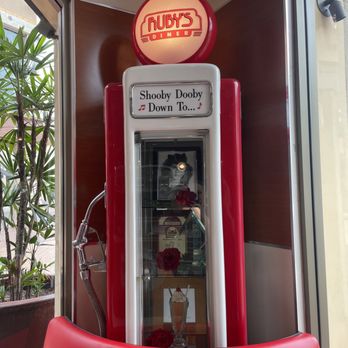 Ruby's Diner - Diners Near Me - Commerce, California Ruby's Diner - Diners Near Me - Commerce, California