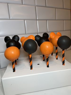 Baby Cakes Walk by null