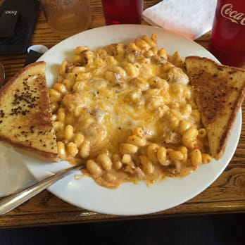 Magills Restaurant & Catering - Pesto chicken bacon Mac n cheese! - American Near Me - Pasco, Washington Magills Restaurant & Catering - Pesto chicken bacon Mac n cheese! - American Near Me - Pasco, Washington