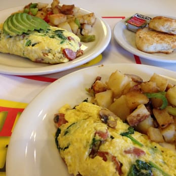 JT's Diner - Build your own omelette with Hawaiian Portuguese Sausage at JT's Diner. - American Near Me - Palm Desert, California