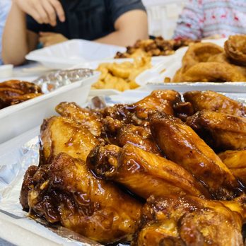Smokin Wings - Different view of the foods heh. - Chicken Wings Near Me - Spartanburg, South Carolina Smokin Wings - Different view of the foods heh. - Chicken Wings Near Me - Spartanburg, South Carolina