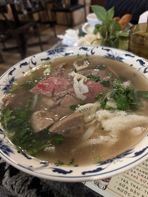 Phở Ba by null