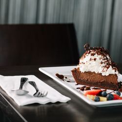 The Middle Spoon Desserterie & Bar