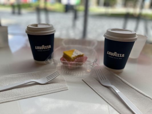 Praline Bakery by null