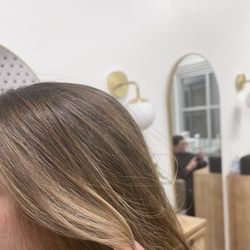 Sola Salon - Subtle balayage