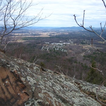 Holyoke Range State Park - View from Bare Mountain - Hiking Near Me - Amherst, Massachusetts