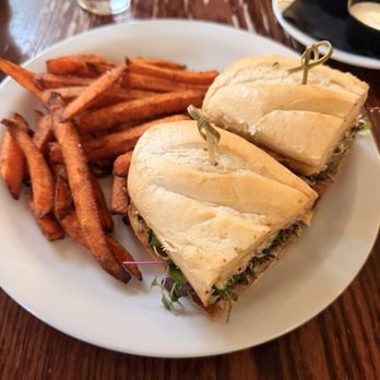 Riverside Clubhouse - Steak Sandwich with sweet potatoes fries and dill ranch dip - New American Near Me - Sacramento, California Riverside Clubhouse - Steak Sandwich with sweet potatoes fries and dill ranch dip - New American Near Me - Sacramento, California