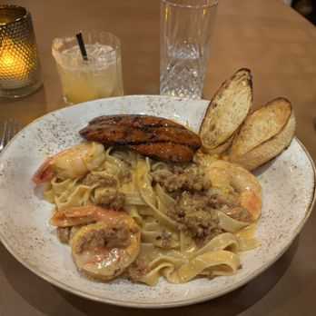 Posada Alta Cocina - Fettuccine pasta with shrimp and chorizo - Desserts Near Me - Livermore, California
