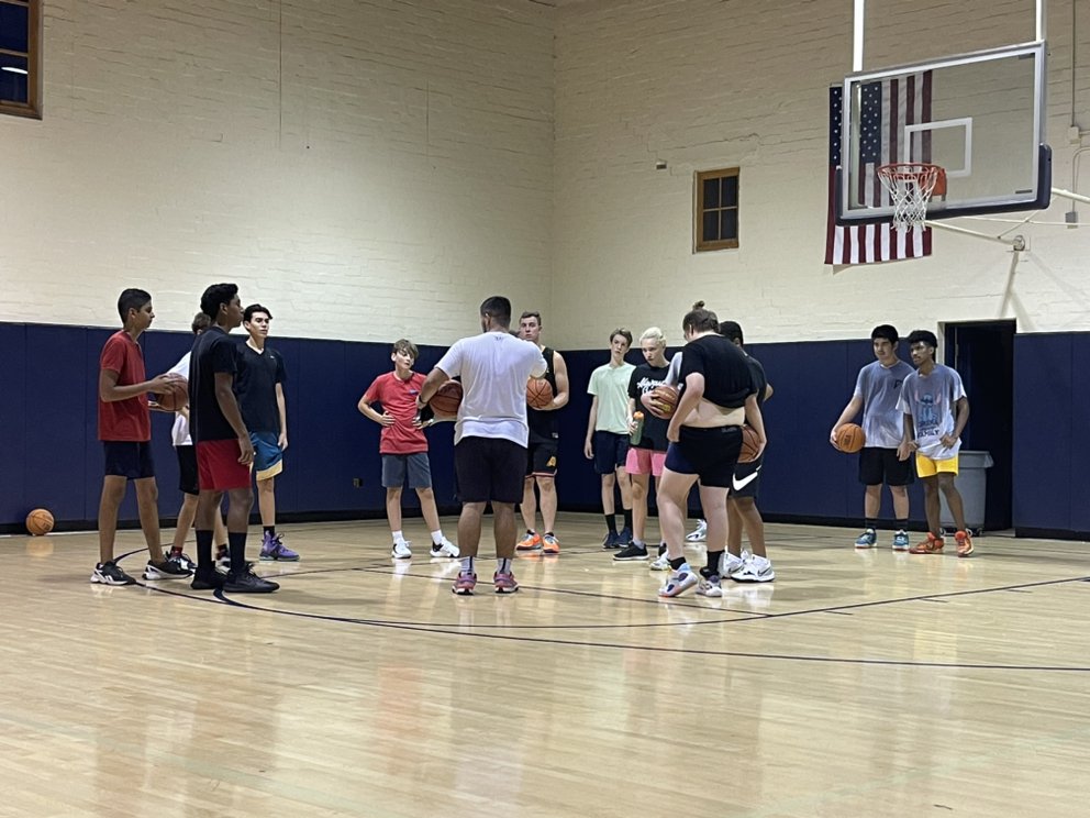 LEGENDARY BASKETBALL TRAINING ACADEMY 47 Photos 140 S Gilbert Rd