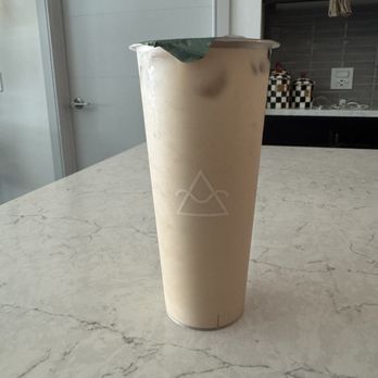 OMOMO Tea Shoppe - Black Jade Milk Tea - Coffee & Tea Near Me - Irvine, California