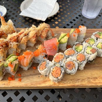 Momo Sushi - Japanese Near Me - Minneapolis, Minnesota