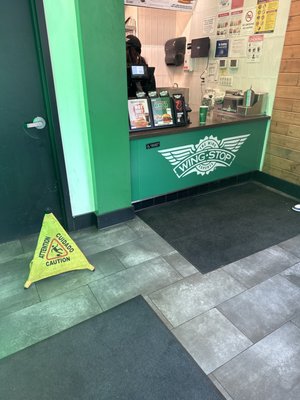 Wingstop by null