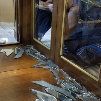 Palm Beach Movers - Broken mirror/china cabinet - Movers Near Me - Lake Worth, Florida
