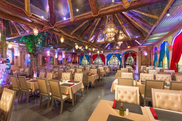 La Vie Mediterranean Restaurant by null