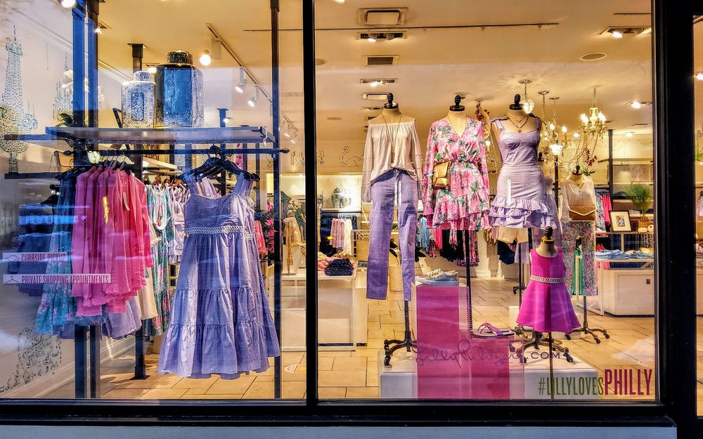 LILLY PULITZER Updated September 2024 13 Photos 25 Coulter Ave