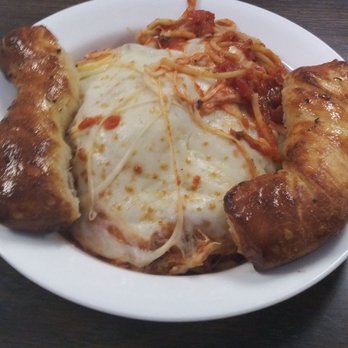 The Pizza Place - Spaghetti marinara - Pizza Near Me - Salado, Texas