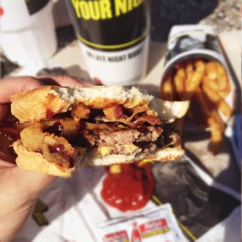 Rally's - Burgers Near Me - Hawthorne, California