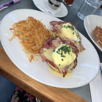 Boon Fly Cafe - ham sliced eggs bene (ham was very tasty) - American Near Me - Napa, California Boon Fly Cafe - ham sliced eggs bene (ham was very tasty) - American Near Me - Napa, California