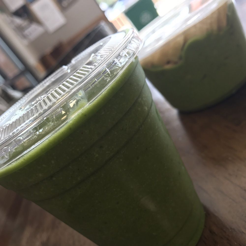 jüs - Green pineapple with whey protein, and an acai bowl - Juice Bars & Smoothies Near Me - Reno, Nevada