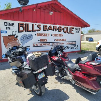 Bill's Bar-B-Que - Barbeque Near Me - Kerrville, Texas
