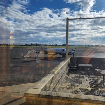 Aviator's - Outside dinning - Breakfast & Brunch Near Me - Sacramento, California Aviator's - Outside dinning - Breakfast & Brunch Near Me - Sacramento, California