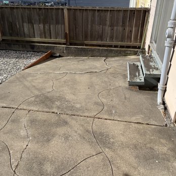 Green Landscape Construction - Landscaping Near Me