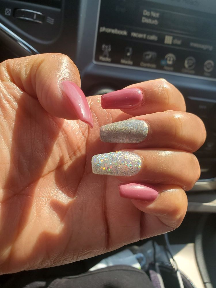 SUPER NAILS Updated August 2024 7490 Old National Hwy, Riverdale