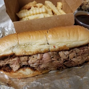 Chuck’s BBQ Restaurant - Pulled Pork Sandwich - Barbeque Near Me - Clovis, California