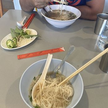 Laod'er Phet's Kitchen Farm To Table Style - Beef pho - Laotian Near Me - Weed, California