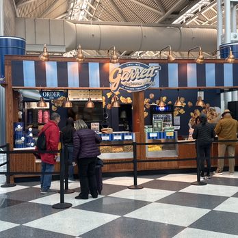 Garrett Popcorn Shops - Across from gate B8 - Popcorn Shops Near Me - Chicago, Illinois
